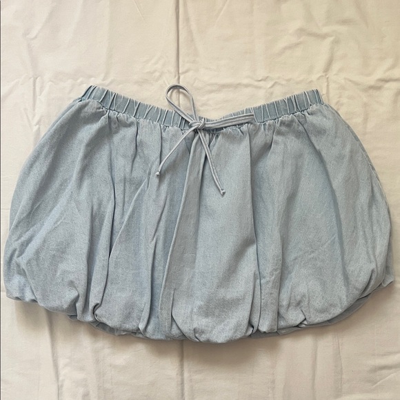 H&M Dresses & Skirts - H&M Sky Blue Bubble Mini Skirt